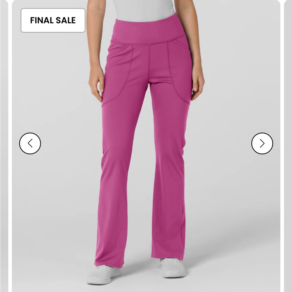 NWT Wink renew knit yoga flare scrub pants size small